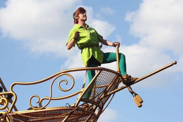 170517105307-disneyland-paris-peter-pan-full-169